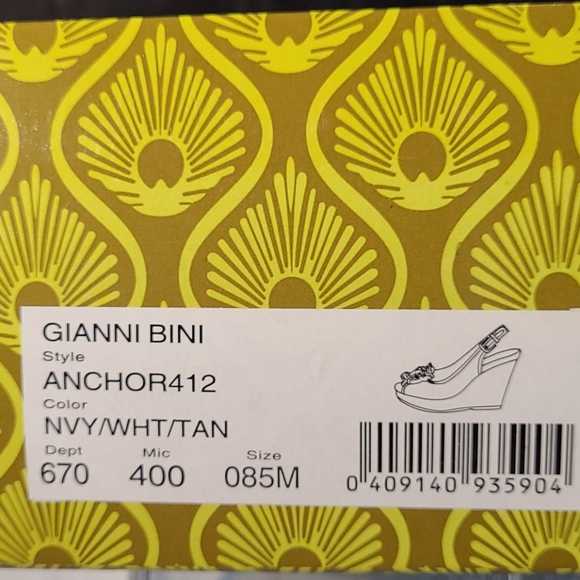 Polka dot slingback wedges - Picture 6 of 7